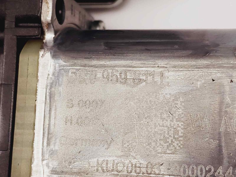 Recambio de elevalunas trasero izquierdo para skoda octavia lim. (5e3) rs 245 referencia OEM IAM 5E0839461 5Q0959811E 0130822725