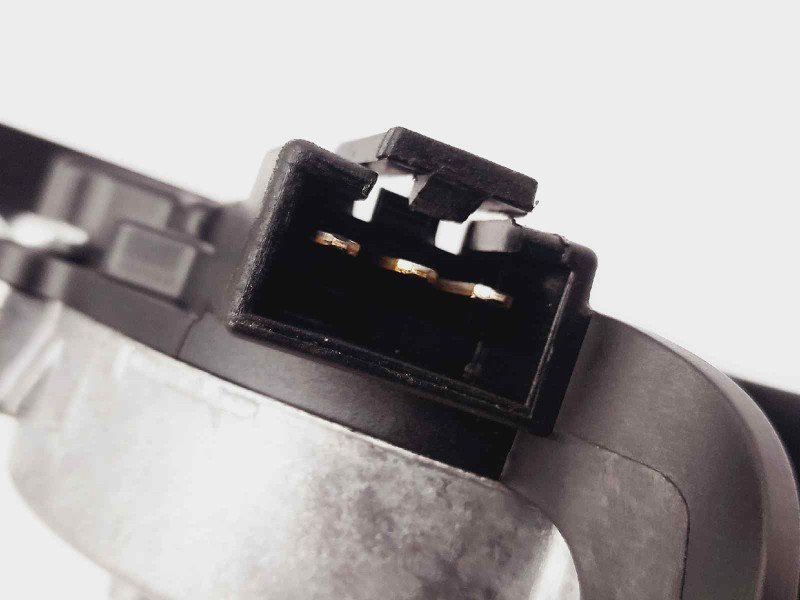 Recambio de motor limpia trasero para opel astra h berlina enjoy referencia OEM IAM 13105981  