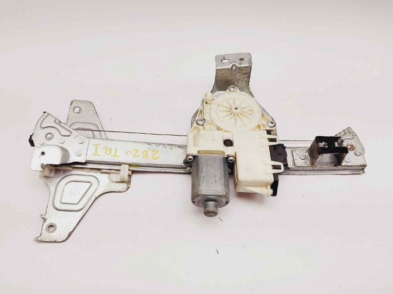 Recambio de elevalunas trasero izquierdo para citroen c4 berlina premier referencia OEM IAM 0130822239  