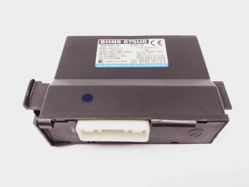 Recambio de modulo electronico para mazda 3 lim. () sports-line referencia OEM IAM BHN9675U0  