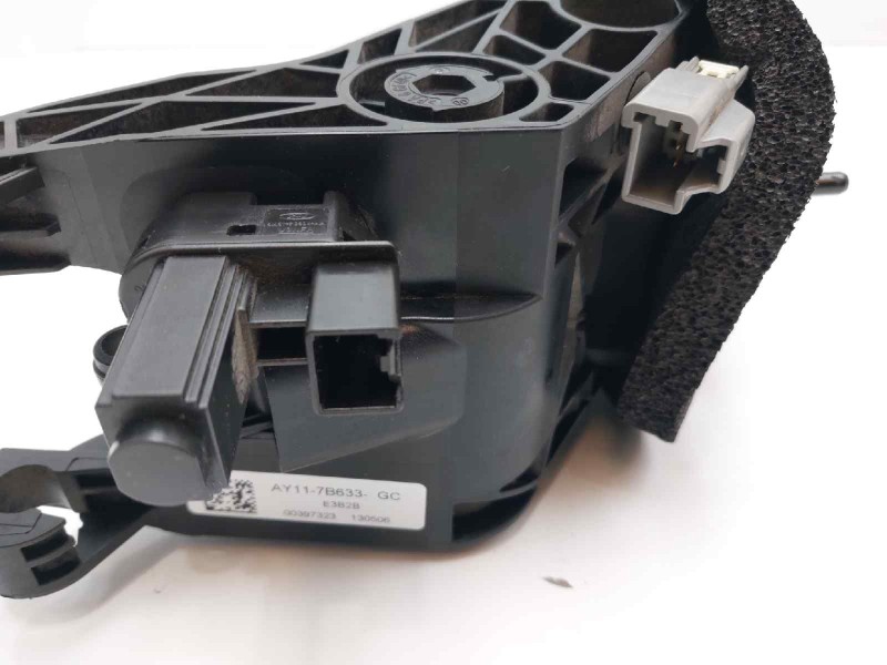 Recambio de pedal embrague para ford fiesta (ccn) trend referencia OEM IAM AY117B633GC  
