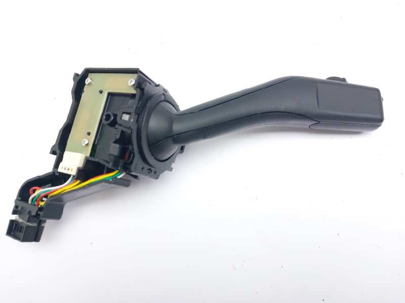 Recambio de mando luces para volkswagen golf v berlina (1k1) gti referencia OEM IAM 1K0953513A  