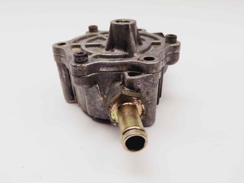 Recambio de depresor freno / bomba vacio para nissan cabstar e 2.3d referencia OEM IAM 6033GC8048  