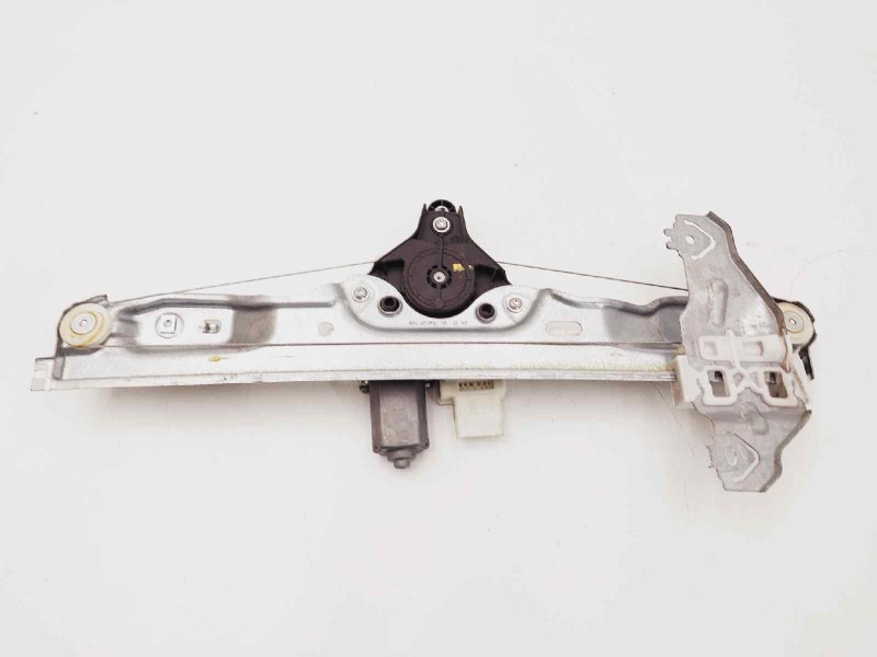 Recambio de elevalunas trasero derecho para nissan qashqai (j11) tekna referencia OEM IAM 82700HV00B  