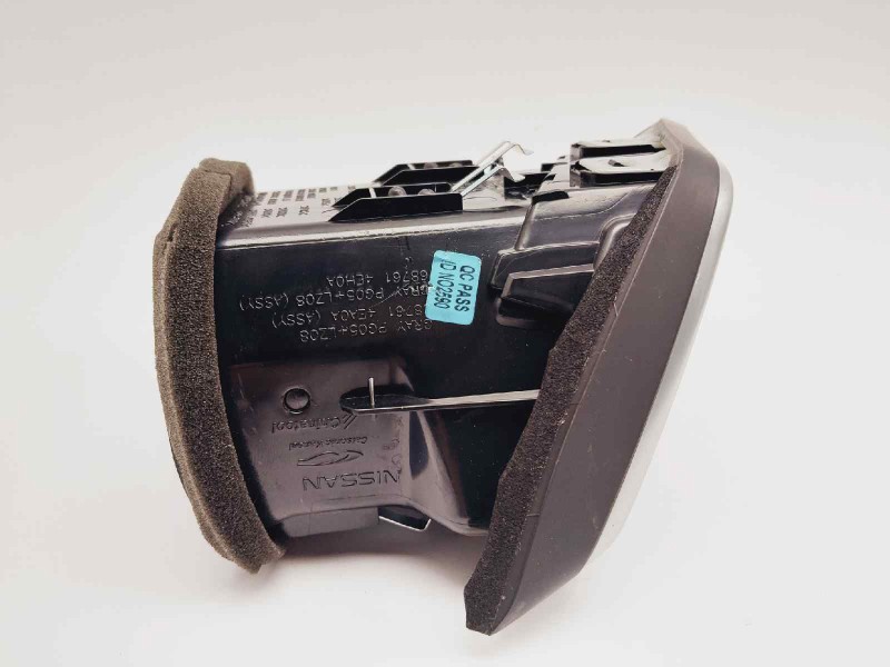 Recambio de rejilla aireadora para nissan qashqai (j11) tekna referencia OEM IAM 68761HV00A  
