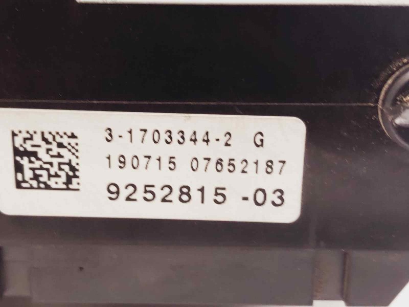 Recambio de caja reles / fusibles para bmw serie 5 lim. (f10) 520d referencia OEM IAM 925281503  