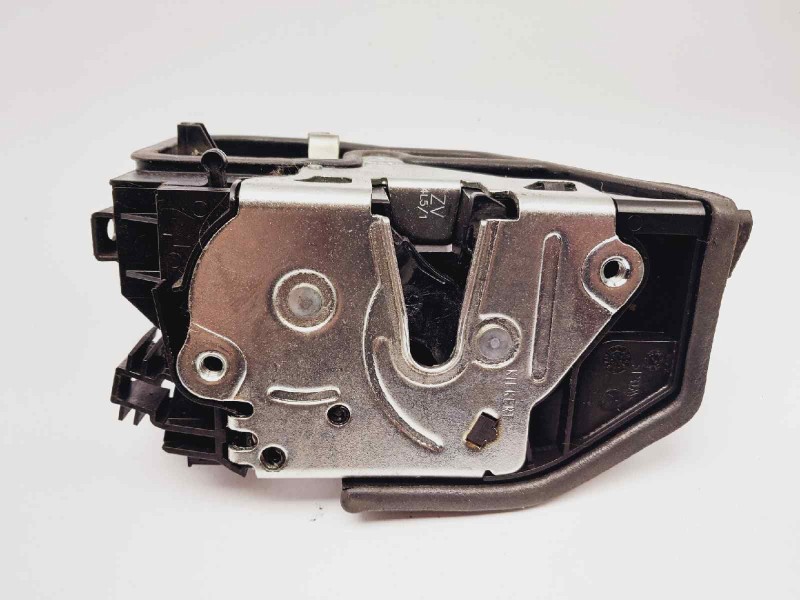 Recambio de cerradura puerta trasera derecha para bmw serie 5 lim. (f10) 520d referencia OEM IAM 7229460  