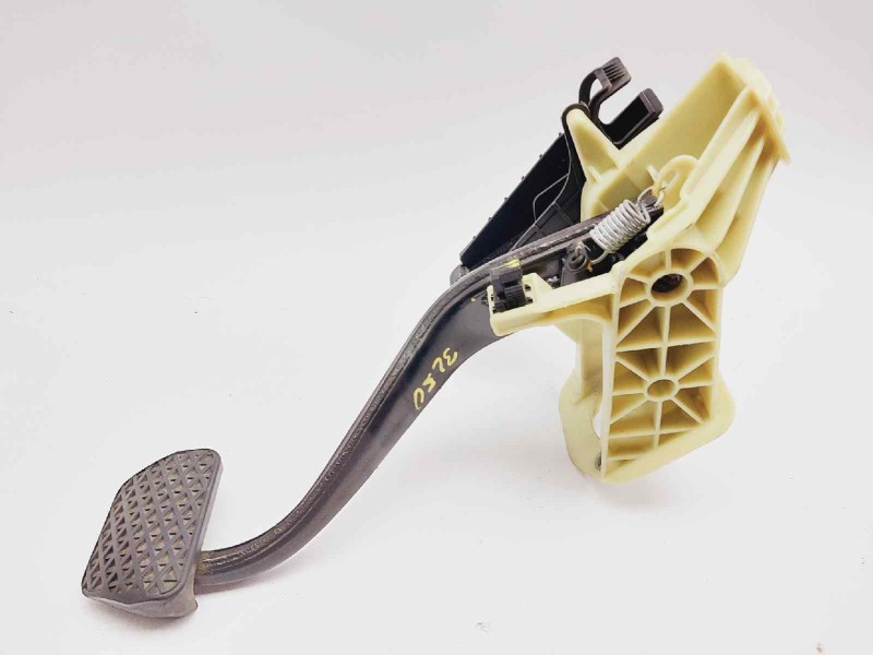 Recambio de pedal freno para bmw serie 5 lim. (f10) 520d referencia OEM IAM 35116782665  