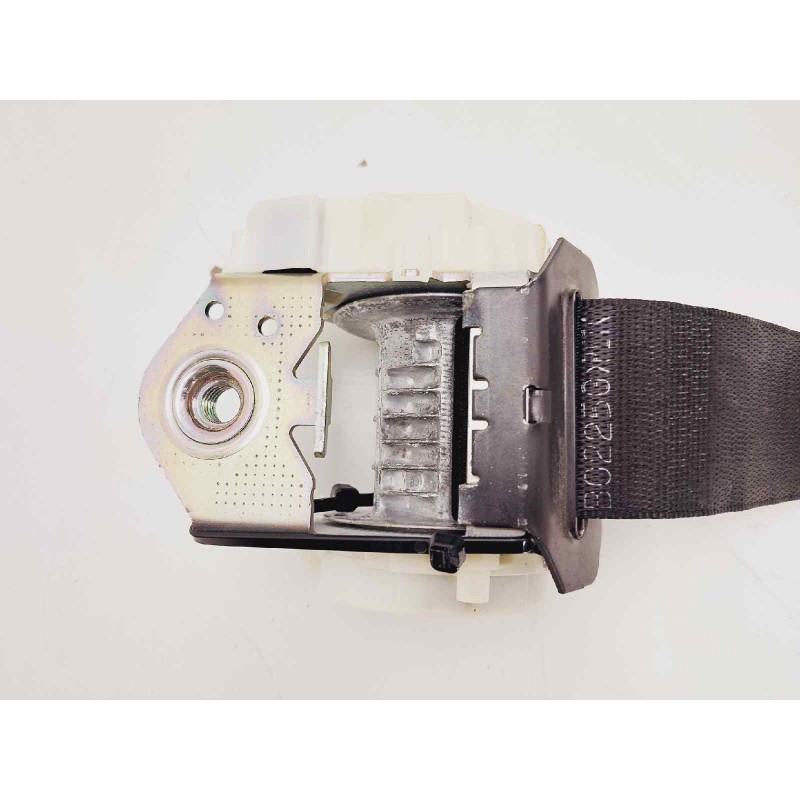 Recambio de cinturon seguridad trasero central para bmw serie 5 lim. (f10) 520d referencia OEM IAM 34055990F 7247667 724766705
