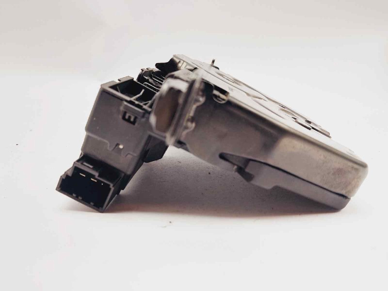 Recambio de cerradura maletero / porton para bmw serie 5 lim. (f10) 520d referencia OEM IAM 966929110 726954303 16367210