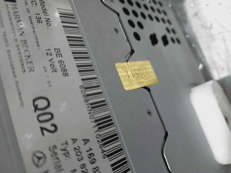 Recambio de sistema audio / cd para mercedes clase a (w169) a 150 (169.031) referencia OEM IAM A1698700989 A2038270062 