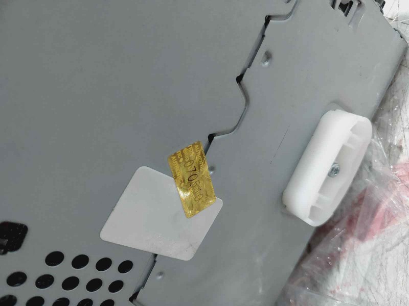 Recambio de sistema audio / cd para mercedes clase a (w169) a 150 (169.031) referencia OEM IAM A1698700989 A2038270062 