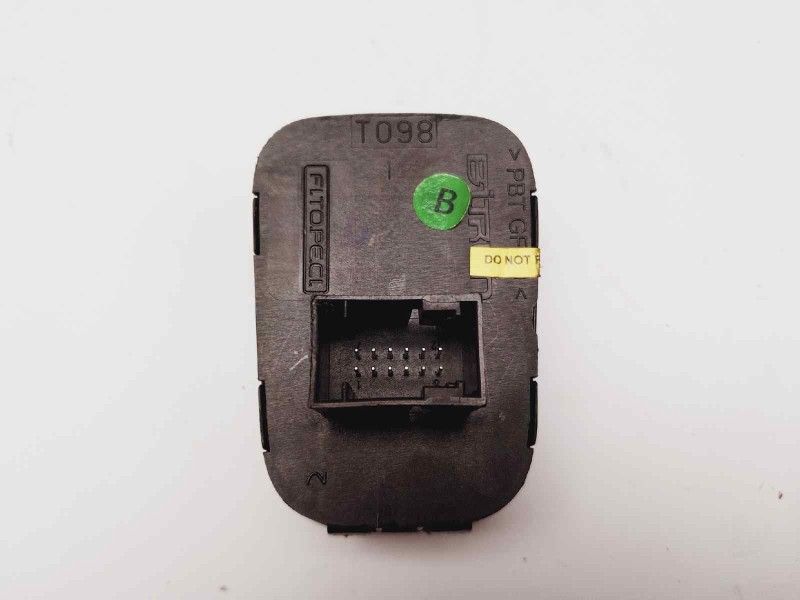 Recambio de warning para fiat qubo (300) dynamic referencia OEM IAM 07355952180  