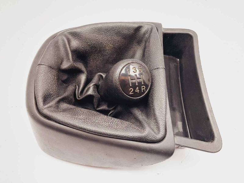 Recambio de pomo palanca cambio para fiat qubo (300) dynamic referencia OEM IAM 7354997640E  