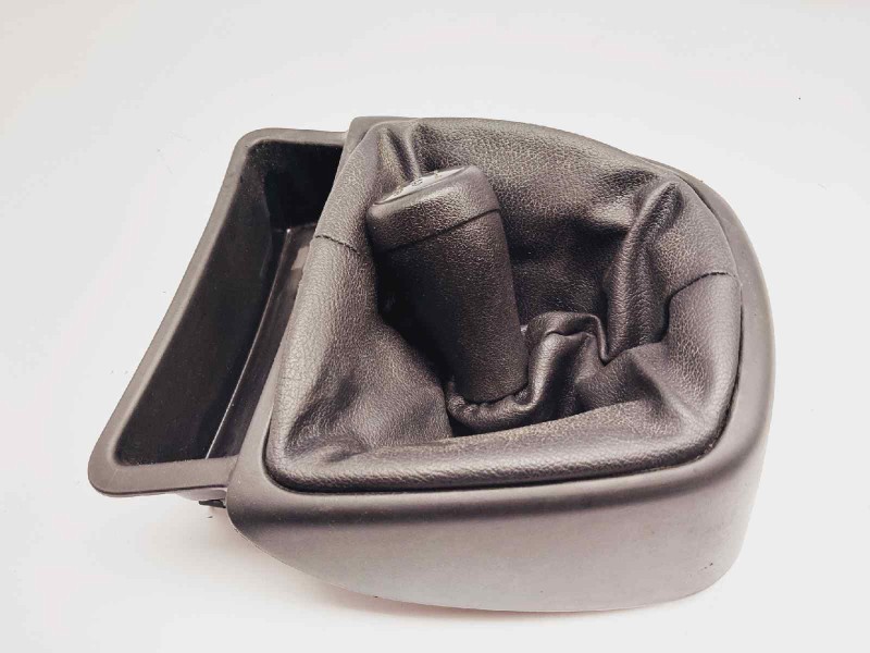 Recambio de pomo palanca cambio para fiat qubo (300) dynamic referencia OEM IAM 7354997640E  