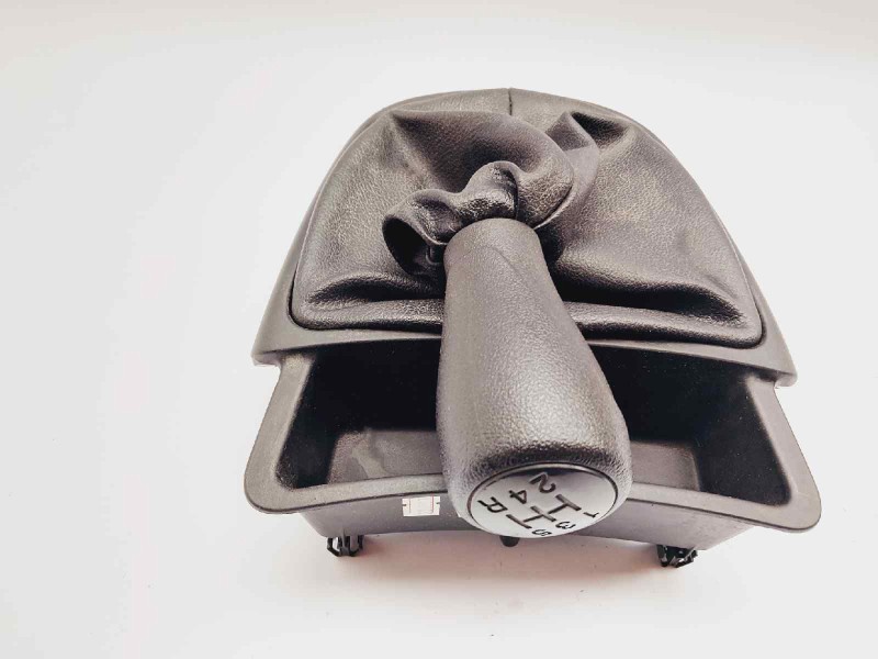 Recambio de pomo palanca cambio para fiat qubo (300) dynamic referencia OEM IAM 7354997640E  