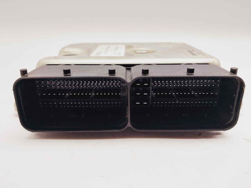 Recambio de centralita motor uce para fiat qubo (300) dynamic referencia OEM IAM 52138945  