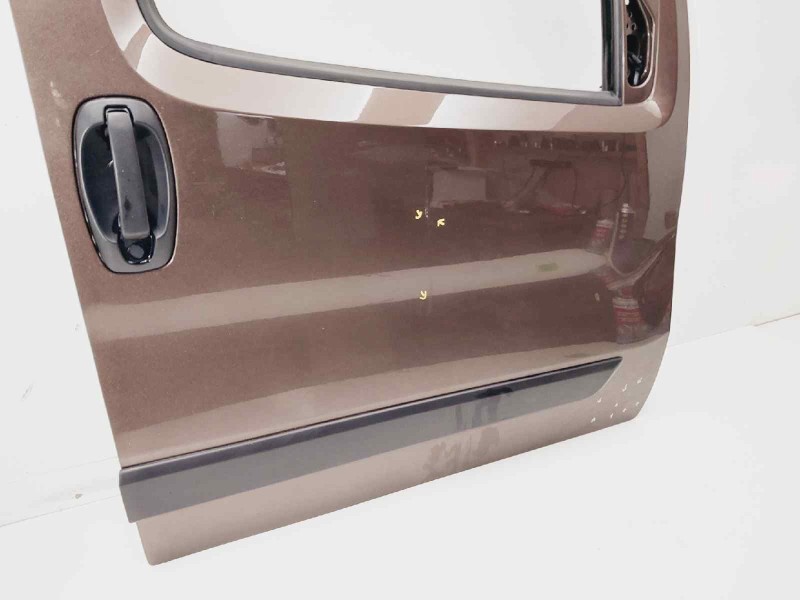 Recambio de puerta delantera derecha para fiat qubo (300) dynamic referencia OEM IAM   