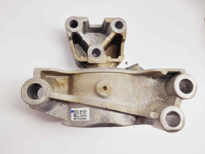 Recambio de soporte motor derecho para fiat qubo (300) dynamic referencia OEM IAM 518554840  