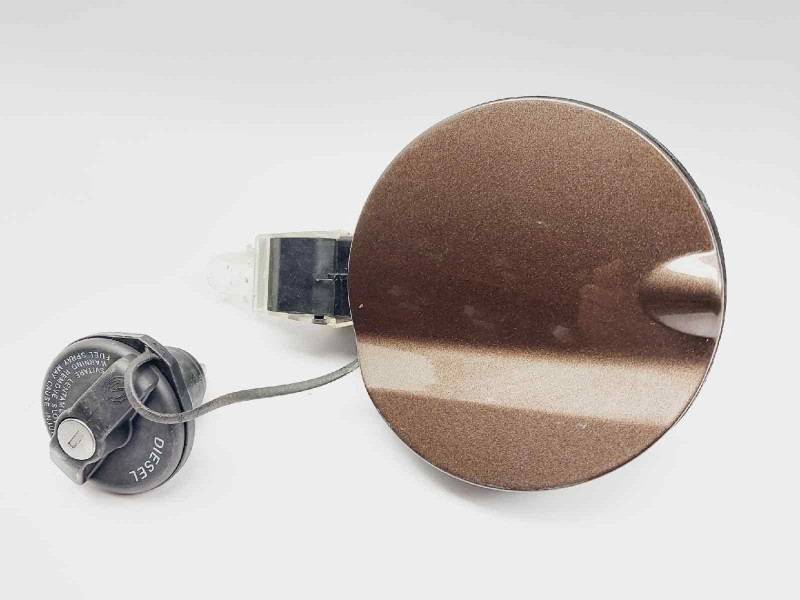 Recambio de tapa exterior combustible para fiat qubo (300) dynamic referencia OEM IAM 01356941080E  