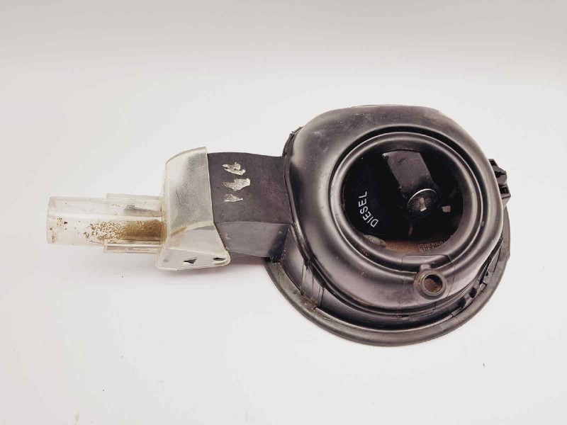 Recambio de tapa exterior combustible para fiat qubo (300) dynamic referencia OEM IAM 01356941080E  