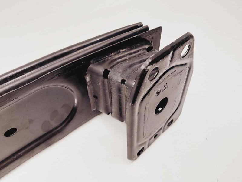 Recambio de refuerzo paragolpes trasero para fiat qubo (300) dynamic referencia OEM IAM   