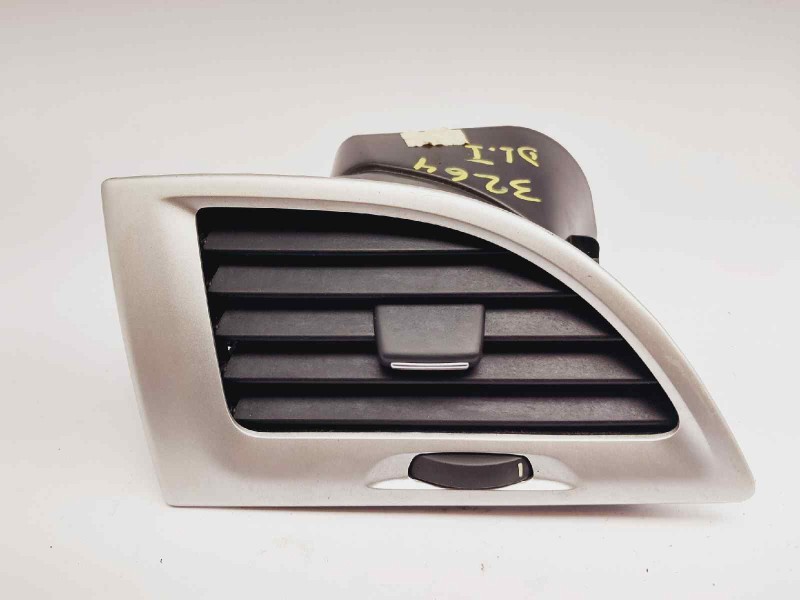 Recambio de rejilla aireadora para renault megane iii sport tourer expression referencia OEM IAM   