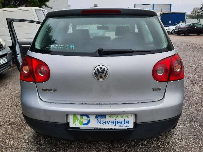 volkswagen golf v berlina (1k1) del año 2005