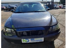 volvo s60 berlina del año 2004