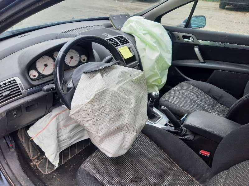 peugeot 407 del año 2004