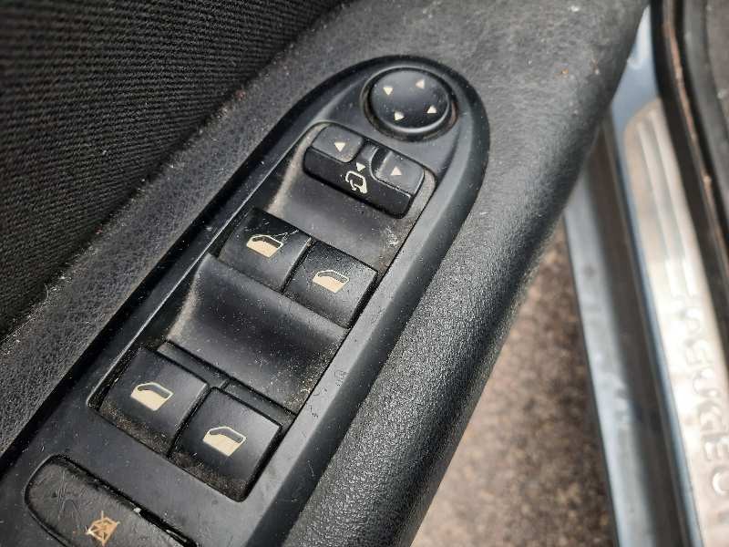 peugeot 407 del año 2004