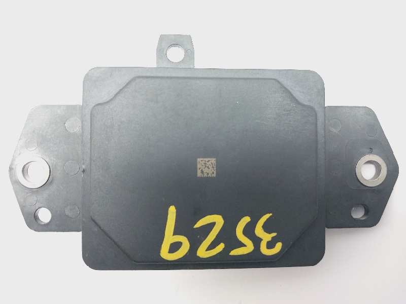 Recambio de modulo electronico para toyota yaris xpa1f referencia OEM IAM 882100D040  