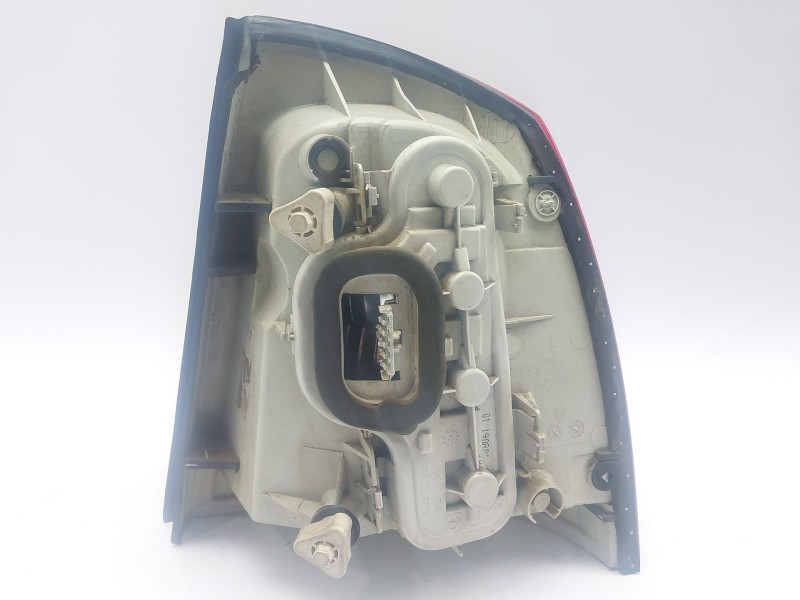 Recambio de piloto trasero izquierdo para opel astra g berlina elegance referencia OEM IAM 6223023  