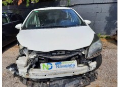 toyota yaris del año 2015