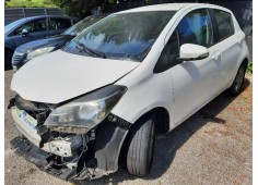 toyota yaris del año 2015 2