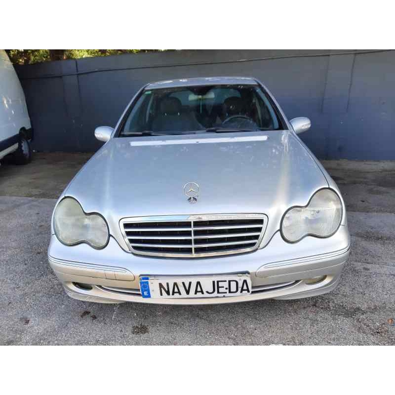 mercedes-benz clase c (w203) berlina del año 2000