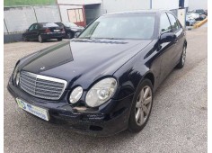 mercedes-benz clase e (w211) berlina del año 2005 2