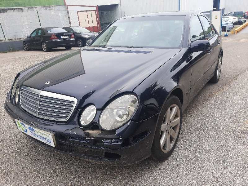 mercedes-benz clase e (w211) berlina del año 2005