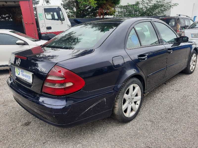mercedes-benz clase e (w211) berlina del año 2005