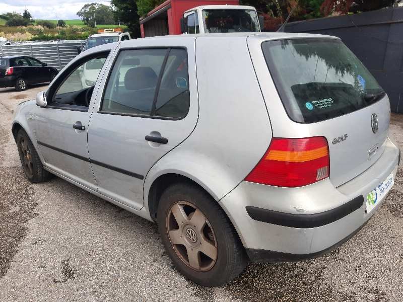 volkswagen golf iv berlina (1j1) del año 2000