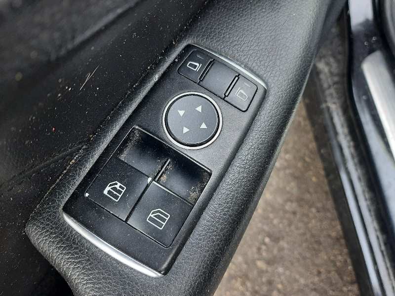 mercedes-benz clase c (w204) coupe del año 2017