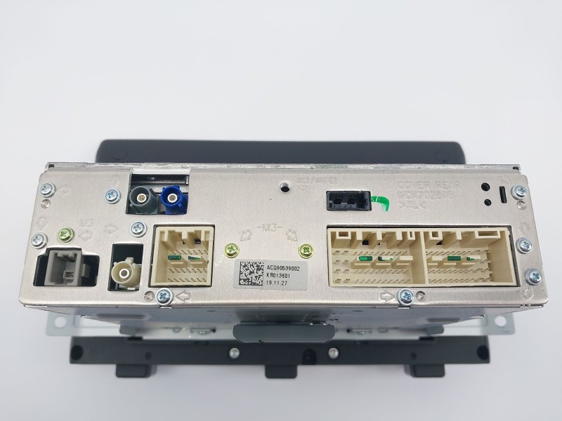 Recambio de sistema audio / cd para kia ceed crdi referencia OEM IAM 96560J670  