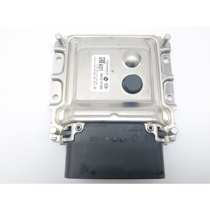 Recambio de centralita motor uce para kia ceed crdi referencia OEM IAM 296102U200  