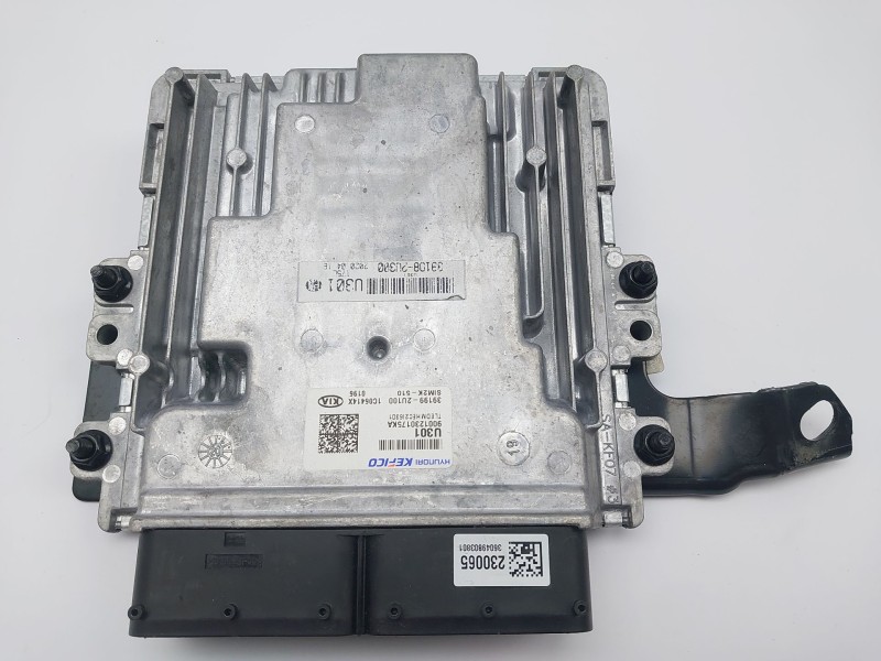 Recambio de centralita motor uce para kia ceed crdi referencia OEM IAM 391992U100  SIM2K510