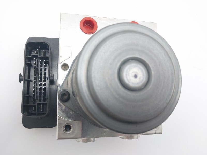Recambio de abs para kia ceed crdi referencia OEM IAM 6158941600  J758922500