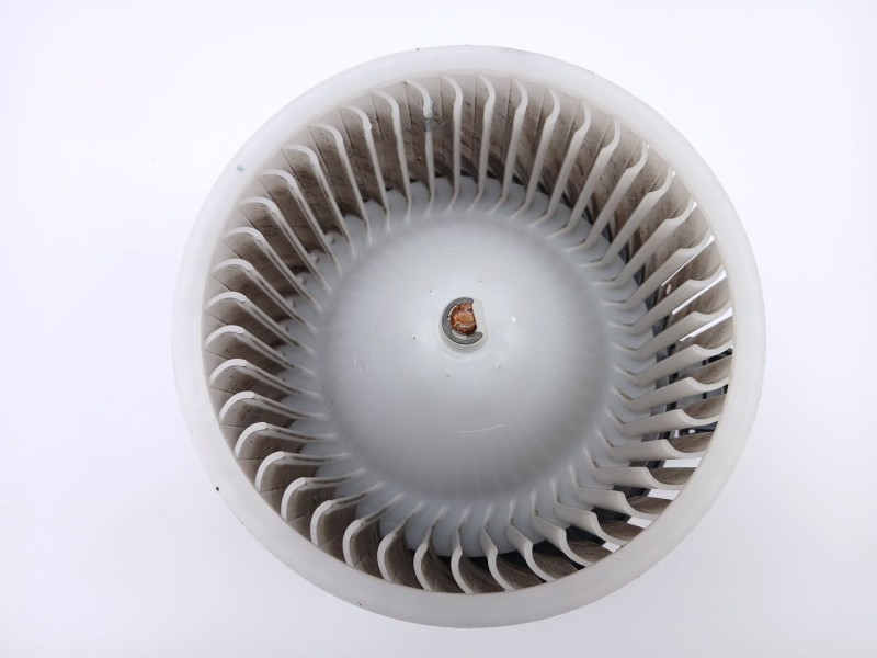 Recambio de motor calefaccion para kia ceed crdi referencia OEM IAM EB1D1NXJAA  