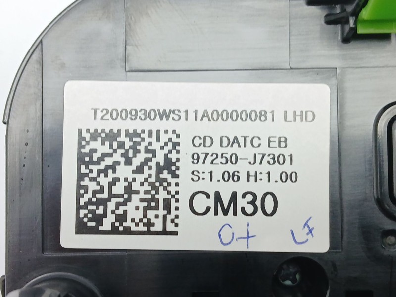 Recambio de mando climatizador para kia ceed crdi referencia OEM IAM 97250J7301  97250J7XXX