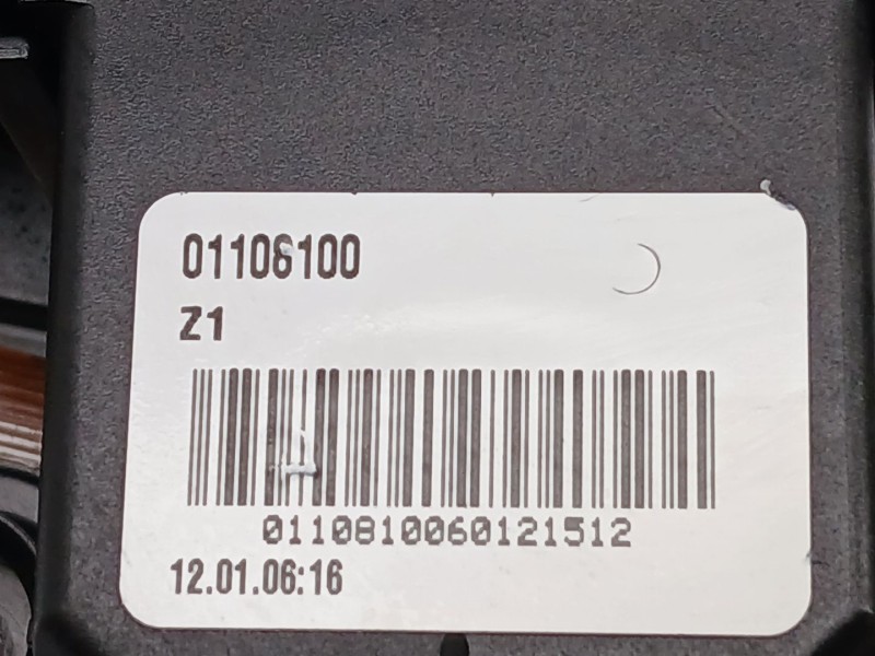 Recambio de mando multifuncion para bmw serie 1 berlina (e81/e87) 118d referencia OEM IAM 696732502  01208120