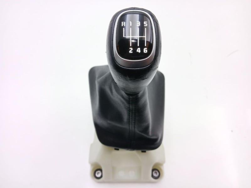 Recambio de palanca cambio para kia ceed crdi referencia OEM IAM 43700J7115WK  