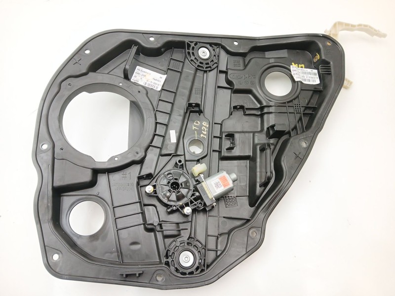 Recambio de elevalunas trasero derecho para kia ceed crdi referencia OEM IAM 83480J7000  83460J7000